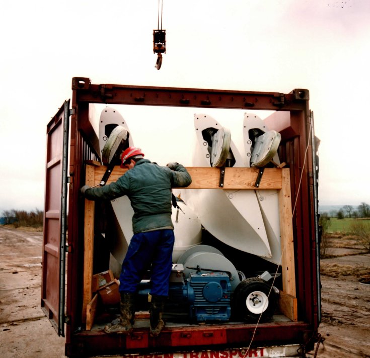 Orton wind farm build — installing a Carter turbine